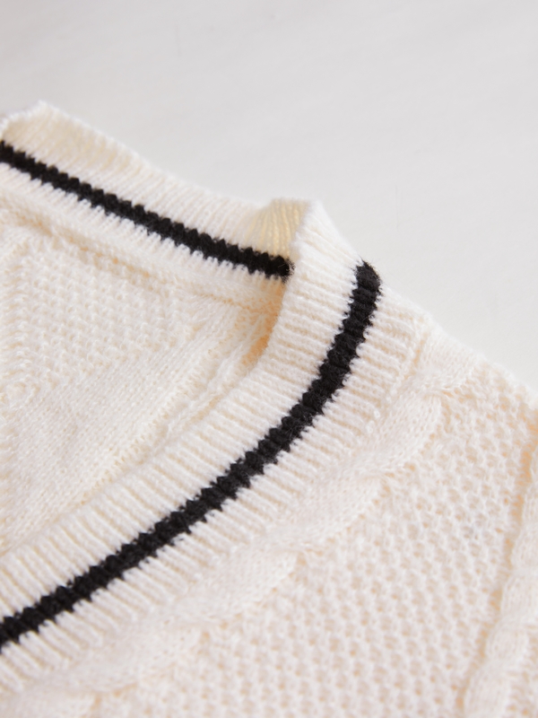 Oversize Star Embroidered Cable Knit Cardigan-6
